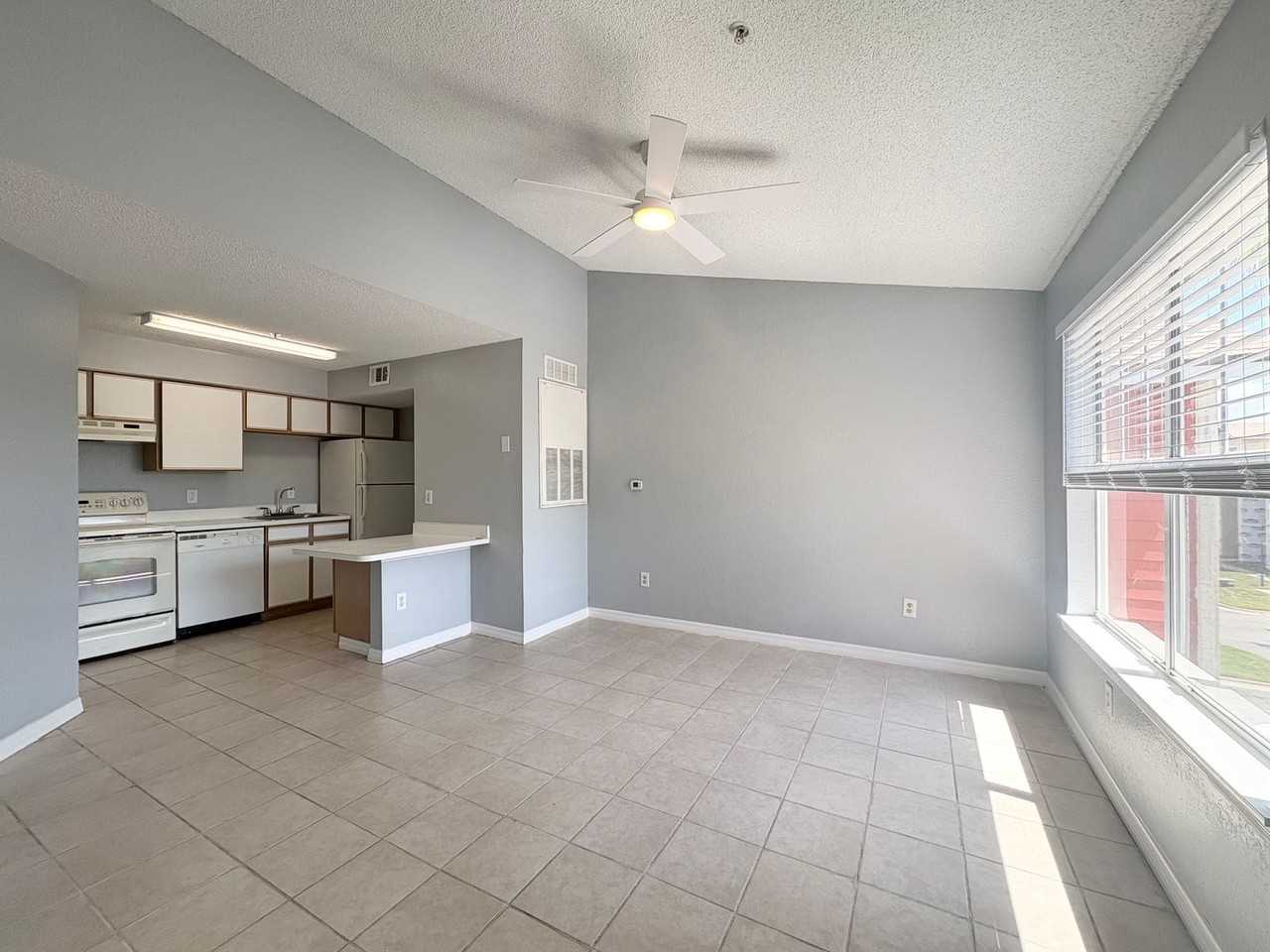 2216 Grand Cayman Ct #1436