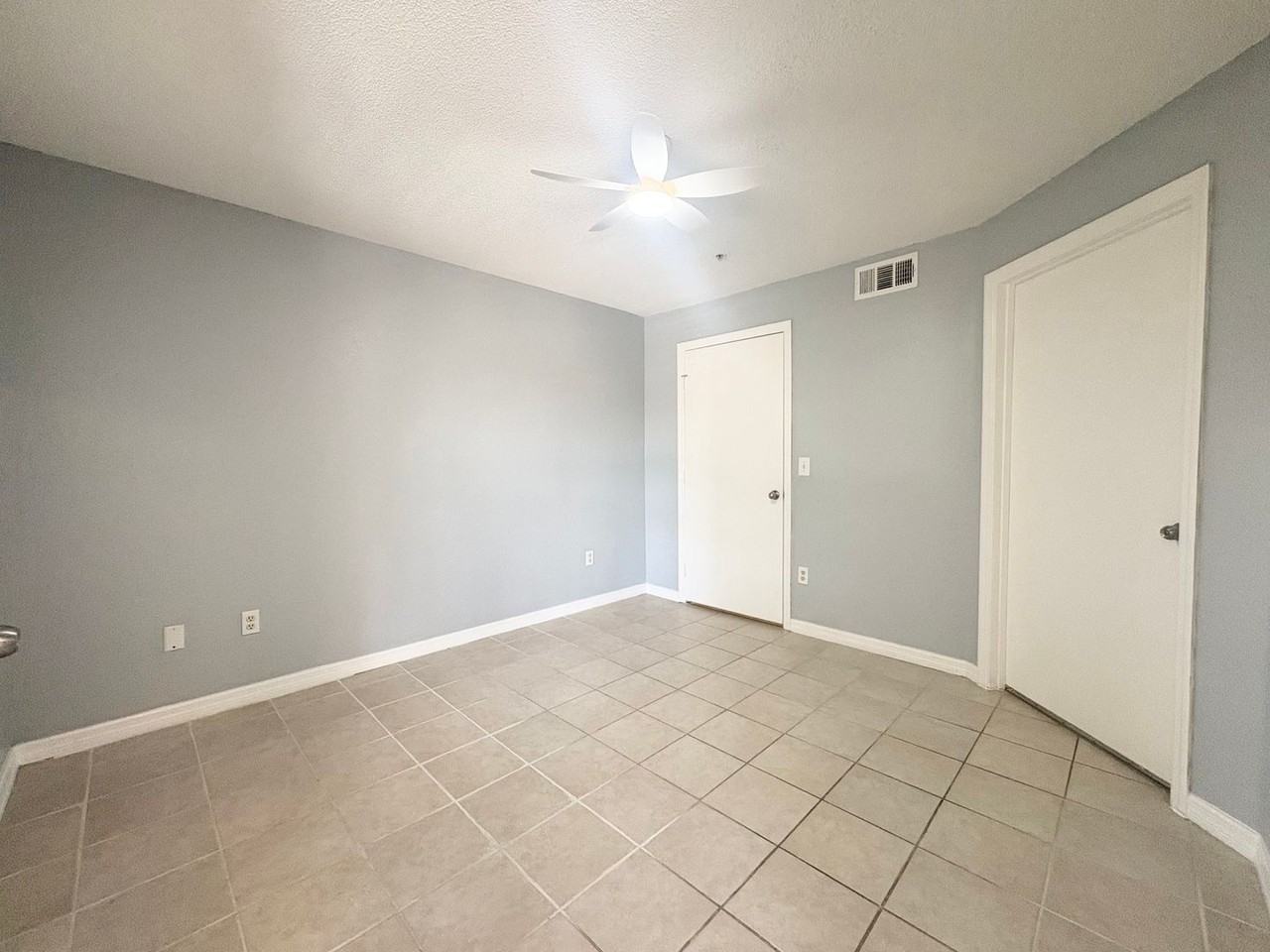 2216 Grand Cayman Ct #1436 - Photo 7 of 16