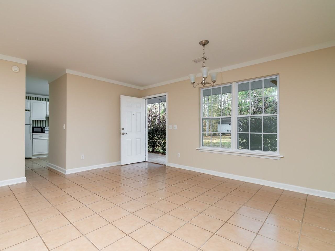 1074 Little Vine Church Rd - Photo 4 of 12