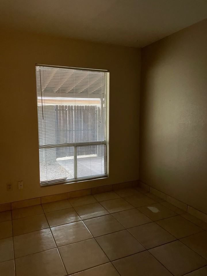 1051 S Dobson Rd #194 - Photo 7 of 11