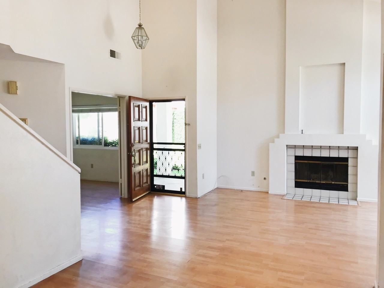 8755 Rideabout Ln - Photo 3 of 13