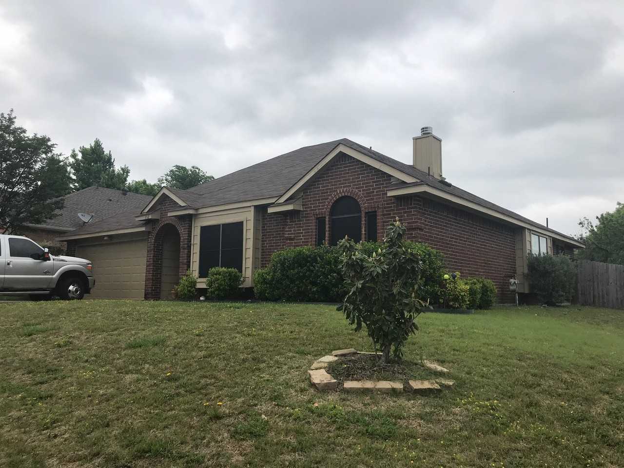702 Long Hill Ct - Photo 4 of 26