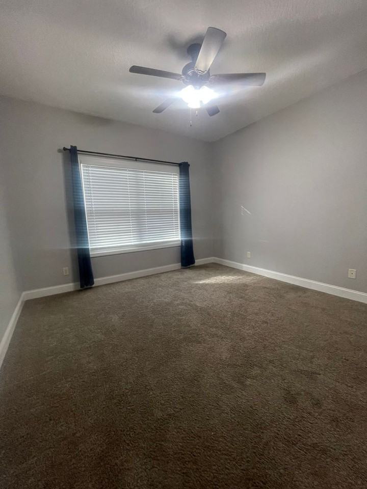 24 Port Richey Way - Photo 7 of 14