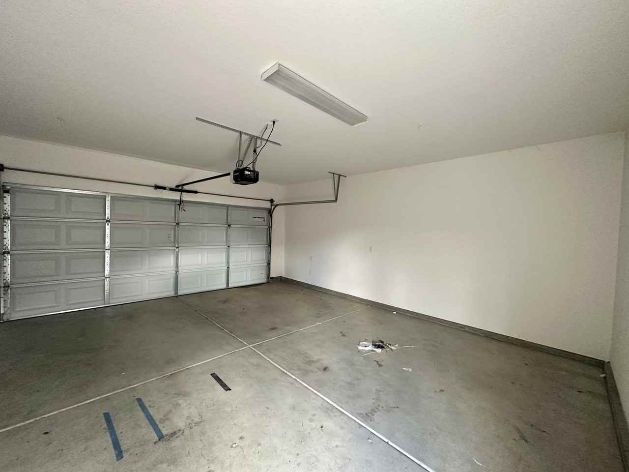 3233 N Kent St - Photo 2 of 14