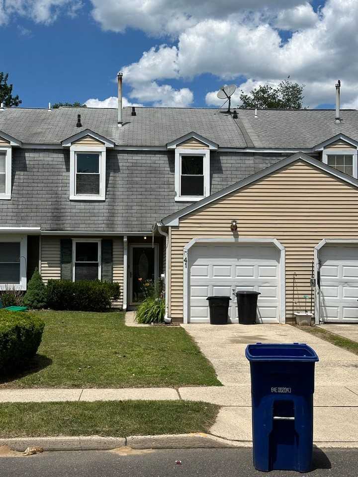 41 River Bank Dr - Photo 2 of 42