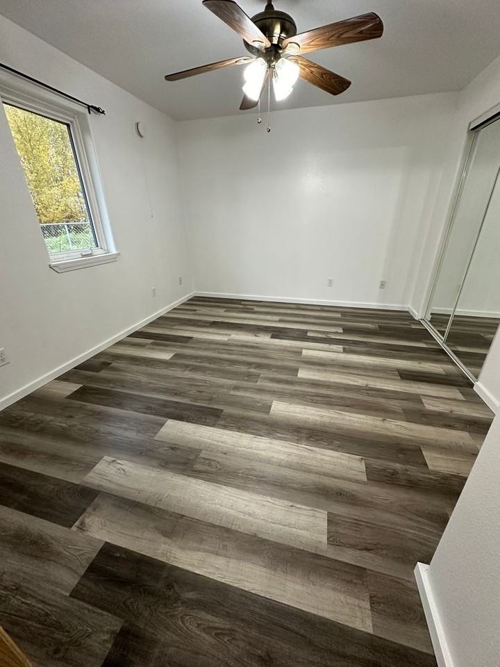 841 Shellinger St - Photo 7 of 13