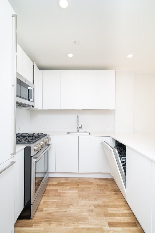 1413 Columbia Rd #14E