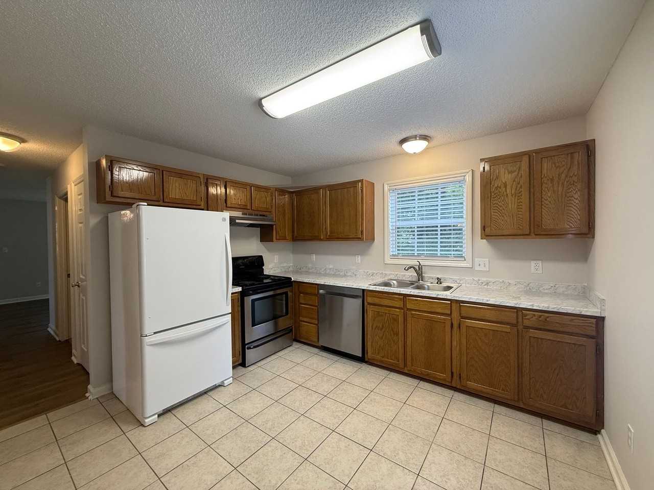 5337 Moss Creek Ln - Photo 3 of 19