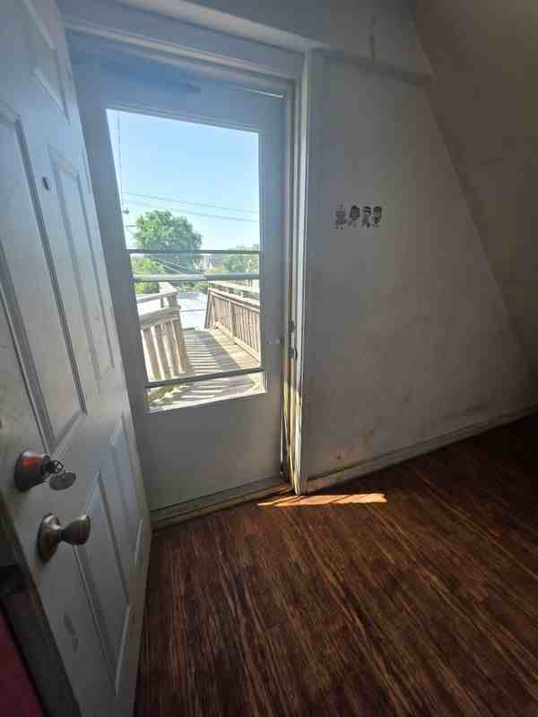 1947 W Marquette Rd - Photo 3 of 7