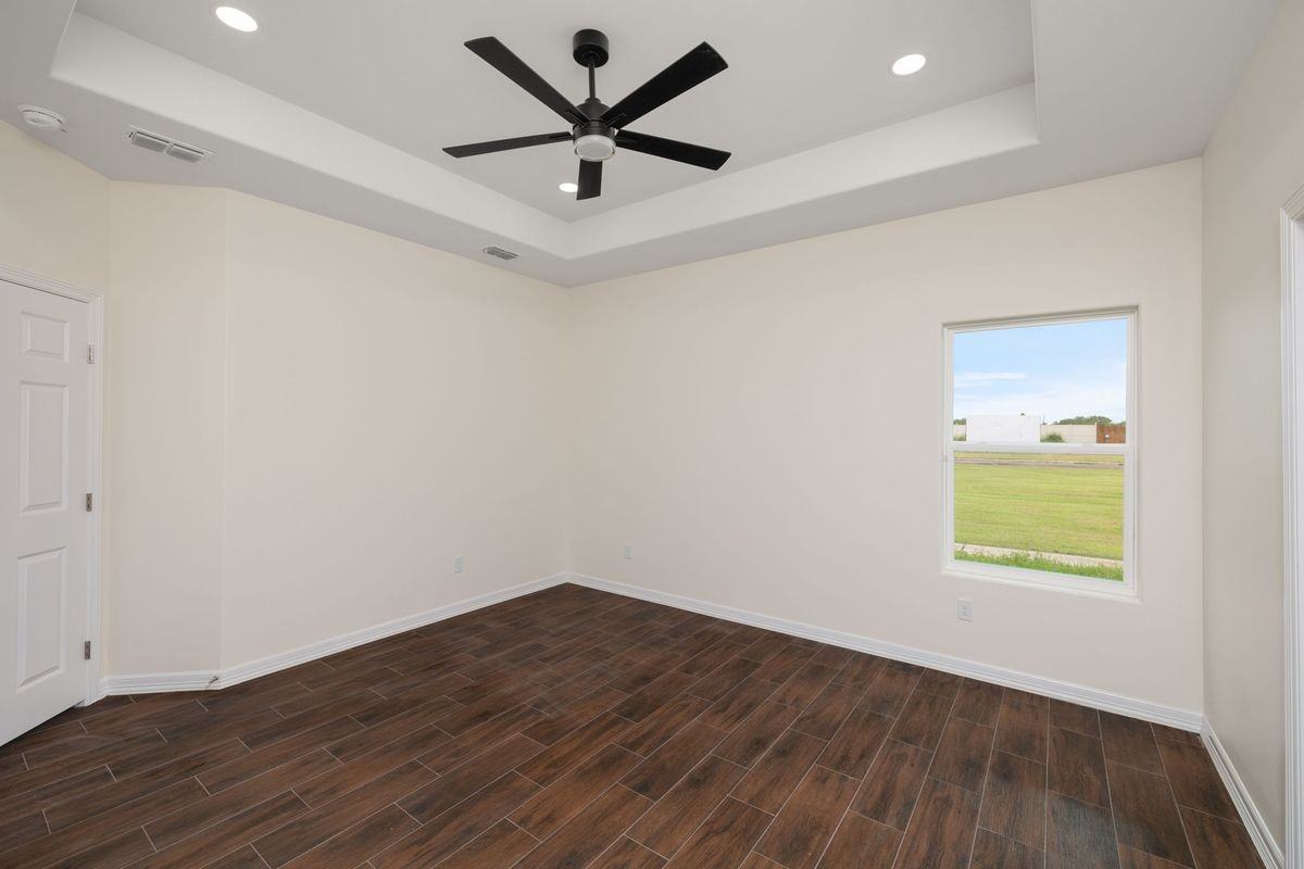 3125 Fairway Dr - Photo 5 of 13