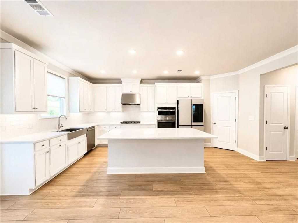 830 Elderberry Ct - Photo 5 of 30