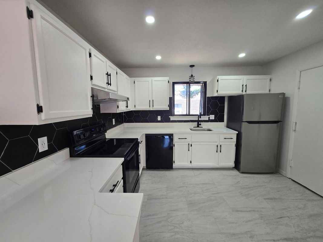 58 High Path Rd - Photo 5 of 11