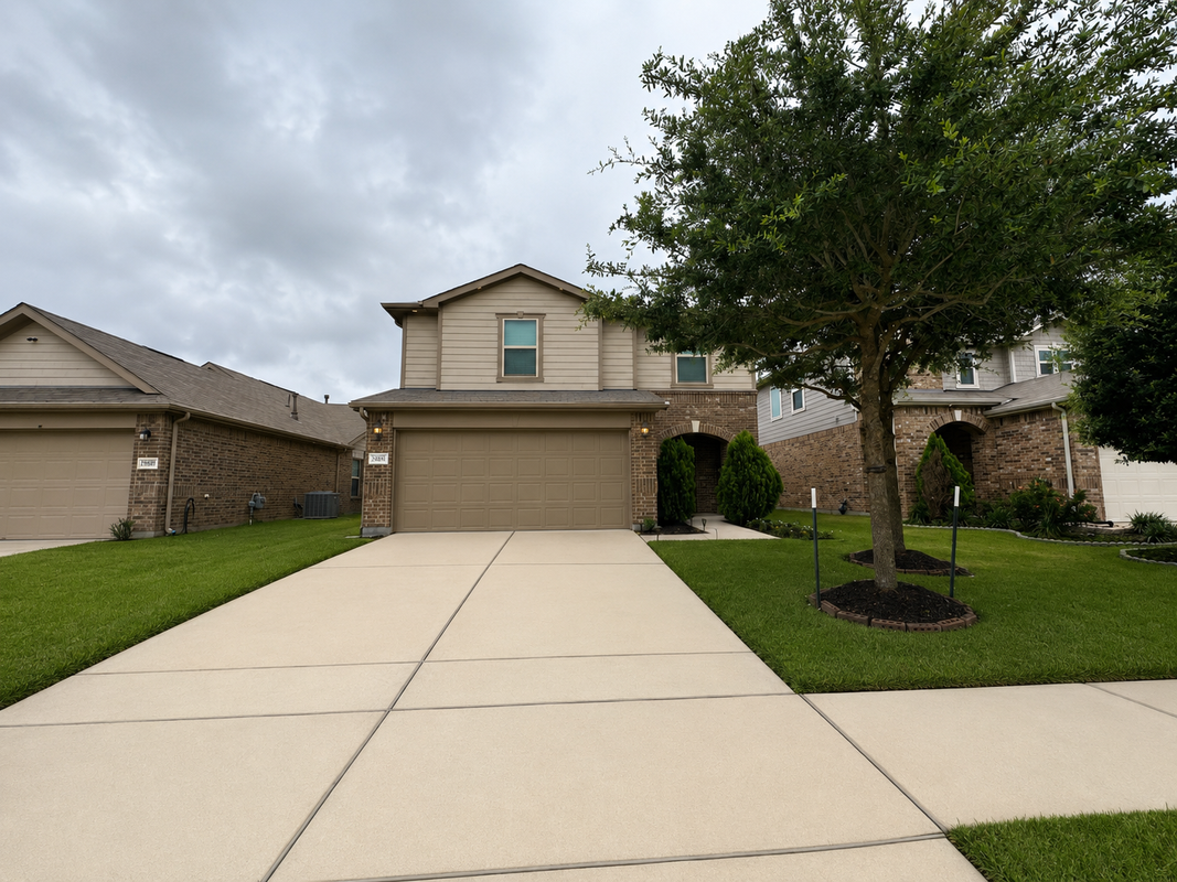 25323 Queens Causeway Ln - Photo 3 of 3