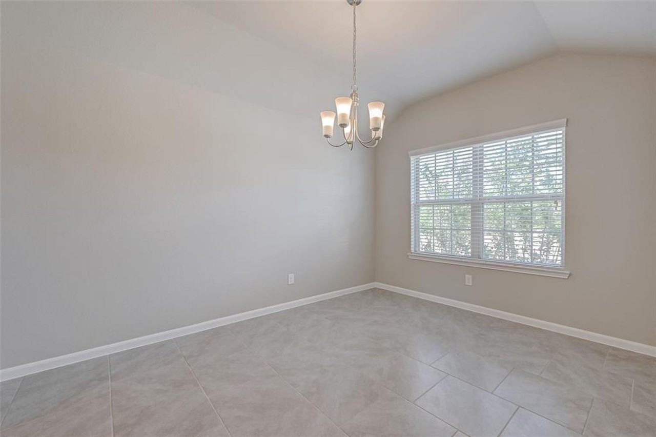 2206 Mirror Ridge Ct - Photo 4 of 28