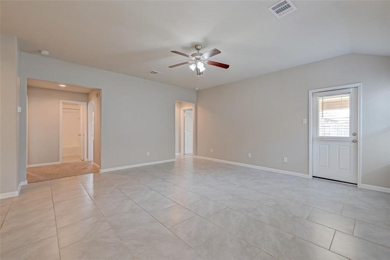 2206 Mirror Ridge Ct - Photo 7 of 28