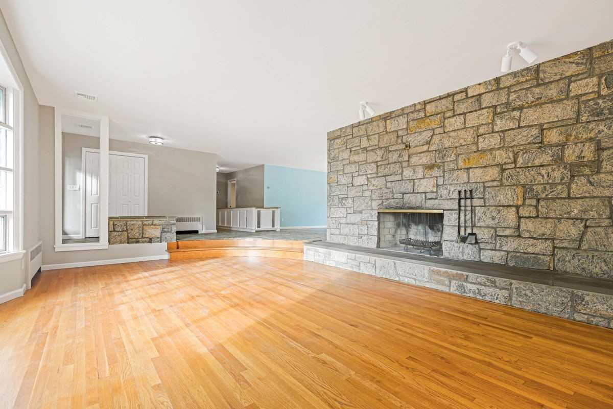 5 Paddock Rd - Photo 4 of 23