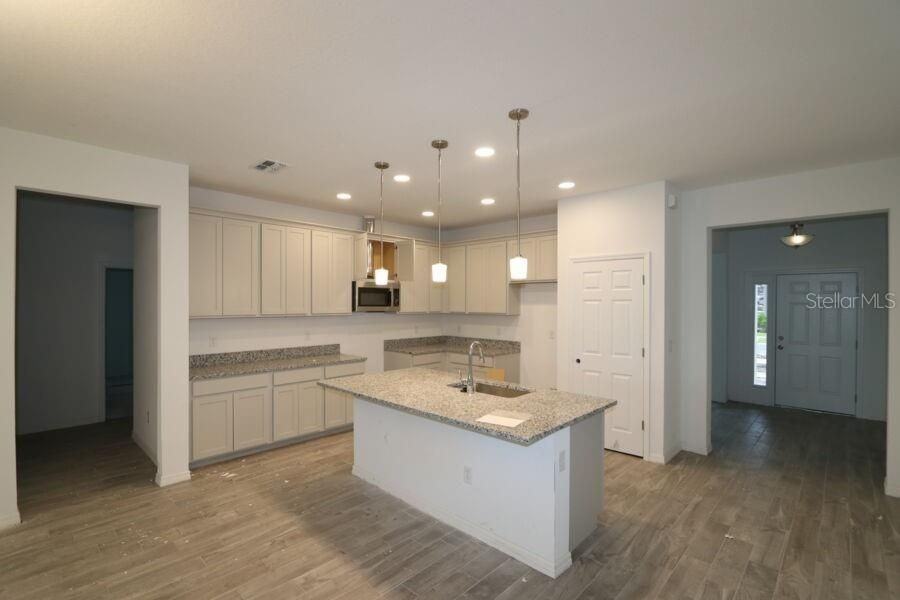 2952 Marine Grass Dr - Photo 5 of 5