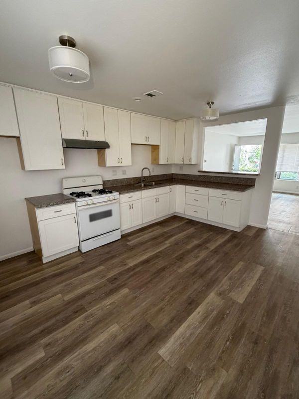 263 S Lemon St - Photo 5 of 21