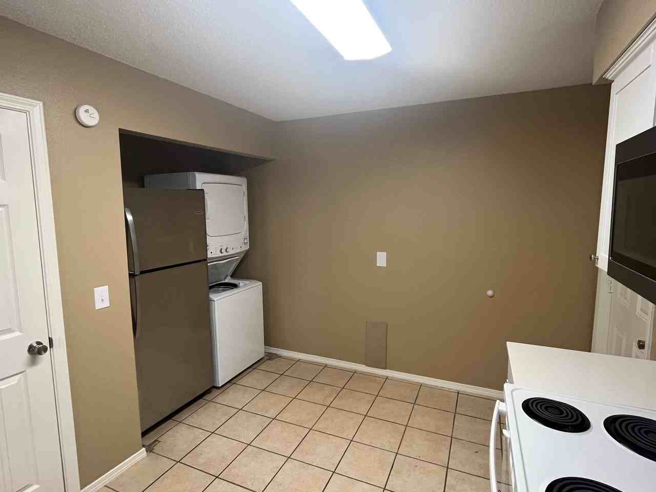 307 Harris Cir - Photo 5 of 12
