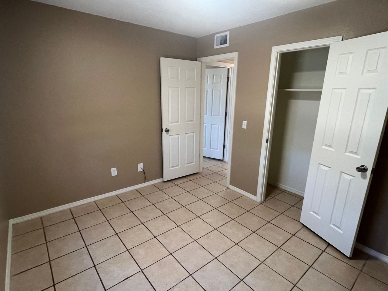 307 Harris Cir - Photo 7 of 12