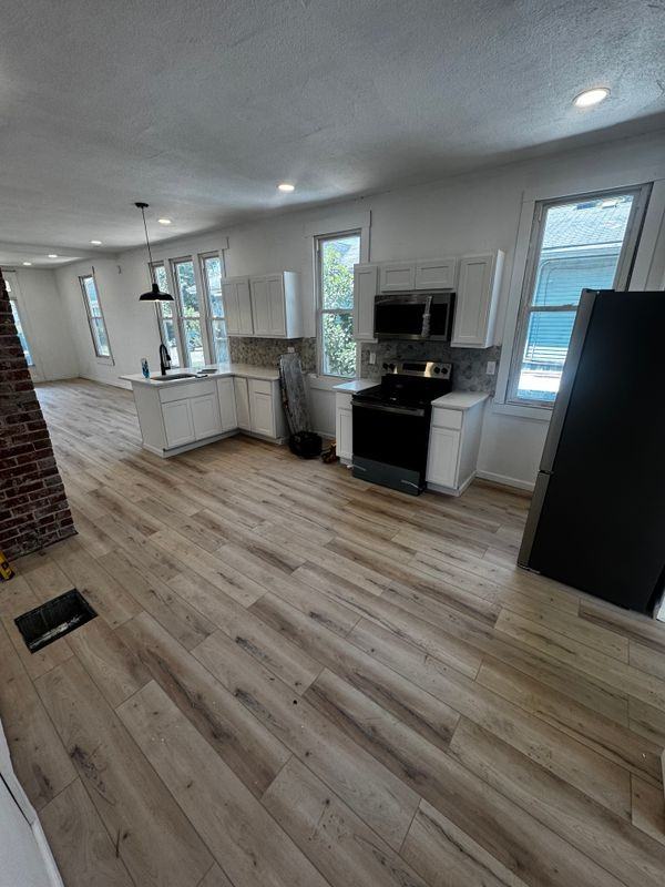 1108 E Blackford Ave - Photo 5 of 7