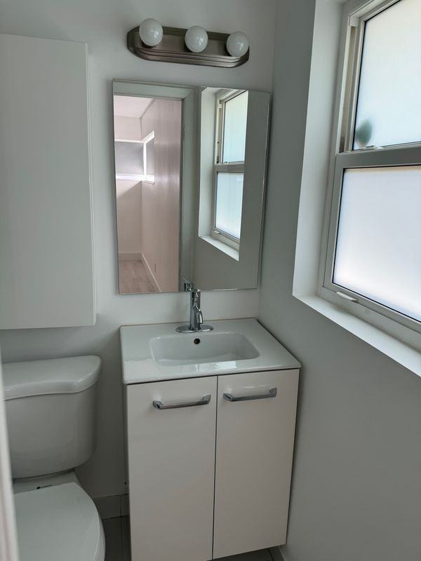 1301 Ne 147th St - Photo 7 of 9