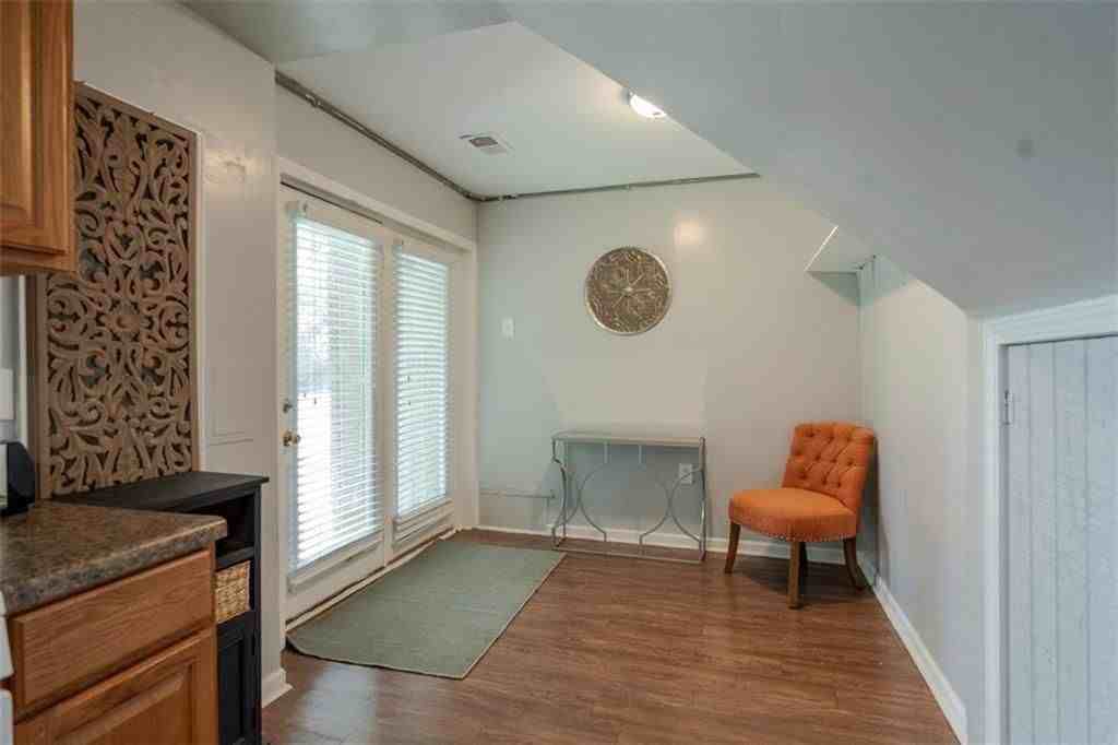 2560 Piney Wood Ln ##3 - Photo 4 of 16