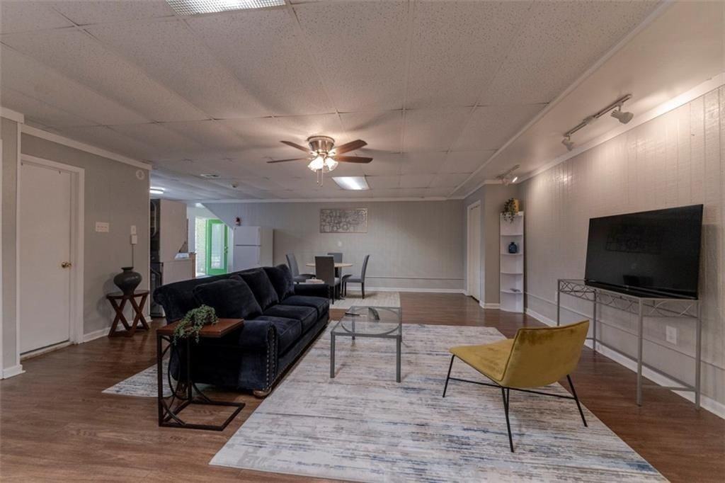 2560 Piney Wood Ln ##3 - Photo 5 of 16