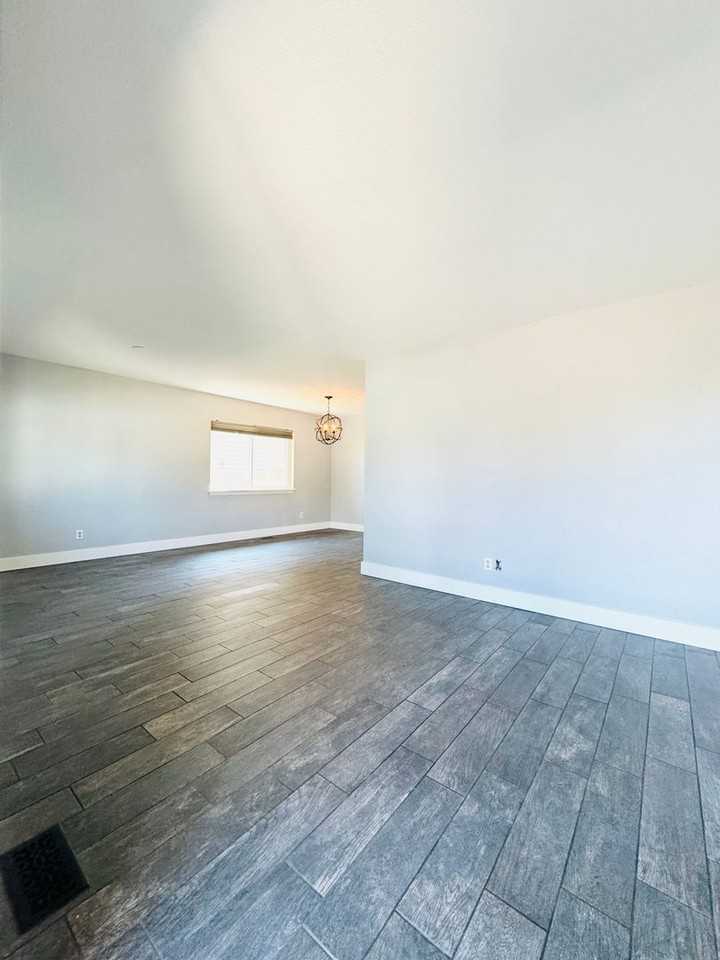 65 Chestnut St - Photo 2 of 19