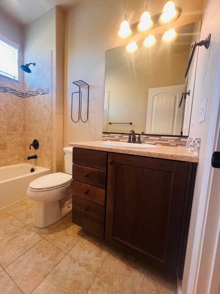 8715 Meadow Wing Cir - Photo 3 of 13