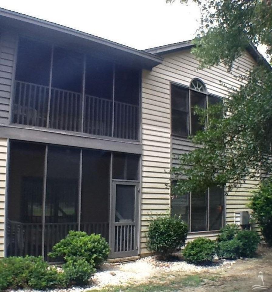 234 Kings Trl - Photo 2 of 8