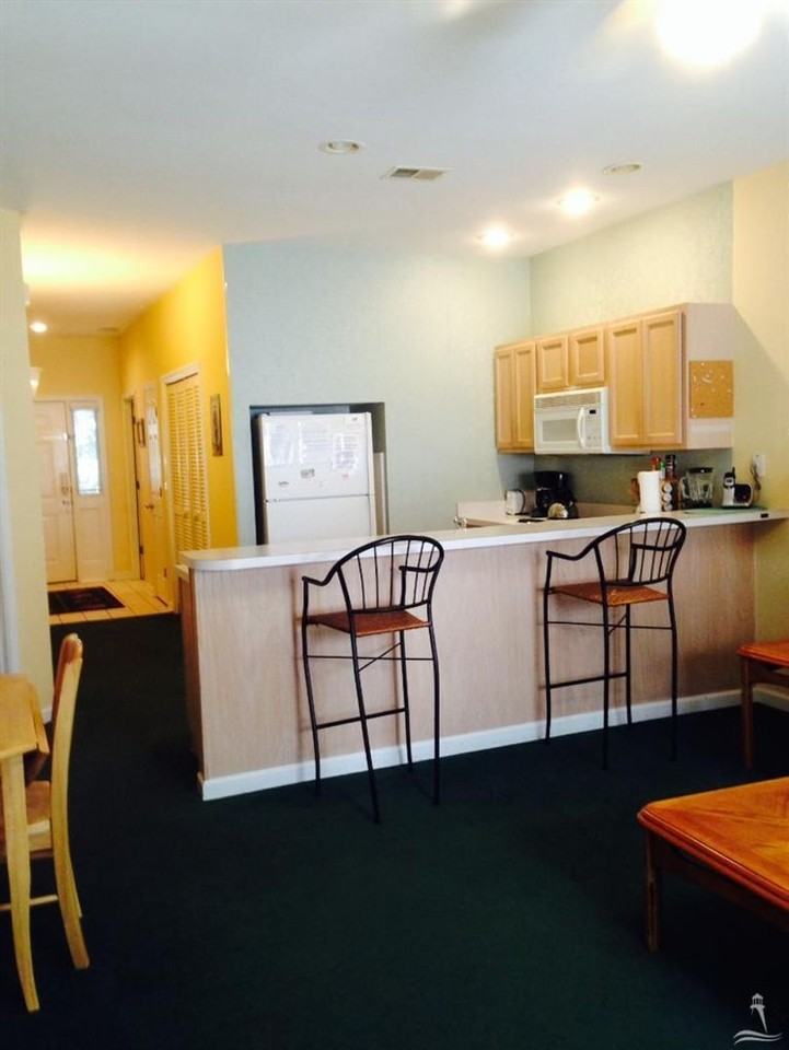 234 Kings Trl - Photo 3 of 8