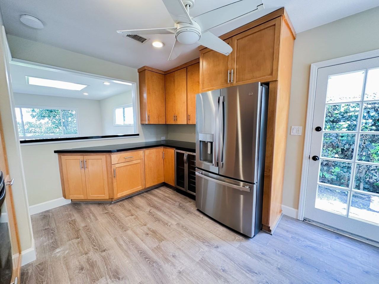 1236 10th St - Photo 2 of 20
