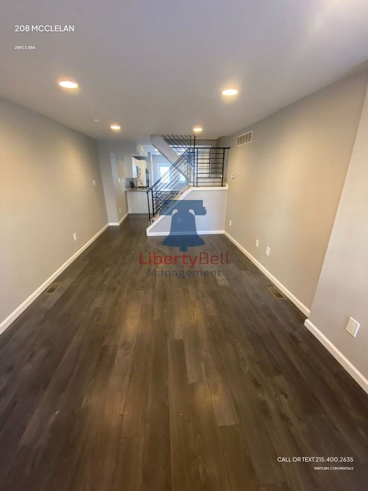 208 Mcclellan St - Photo 5 of 17