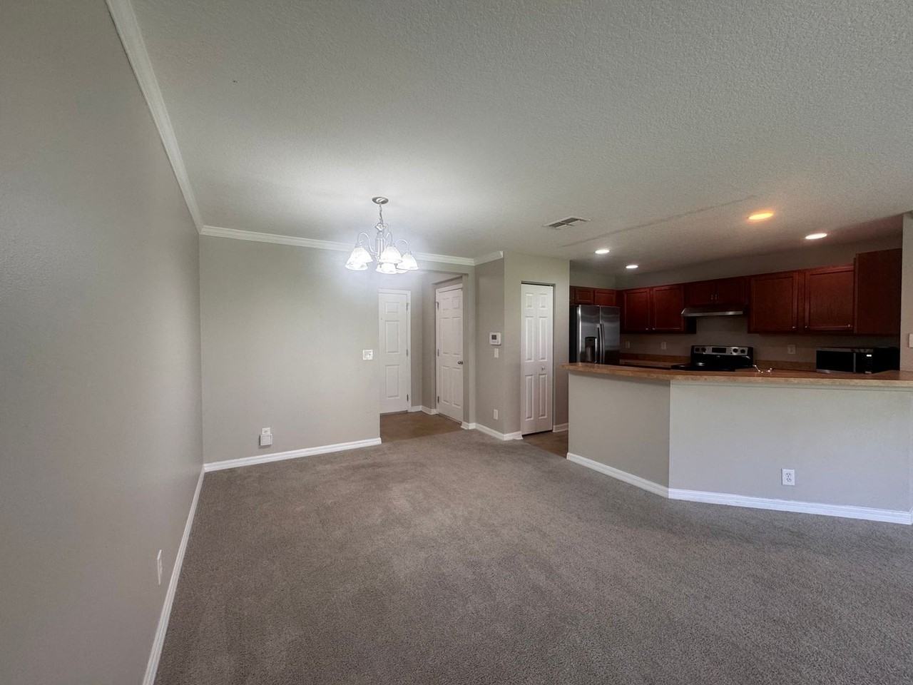 4580 Limerick Dr - Photo 3 of 34