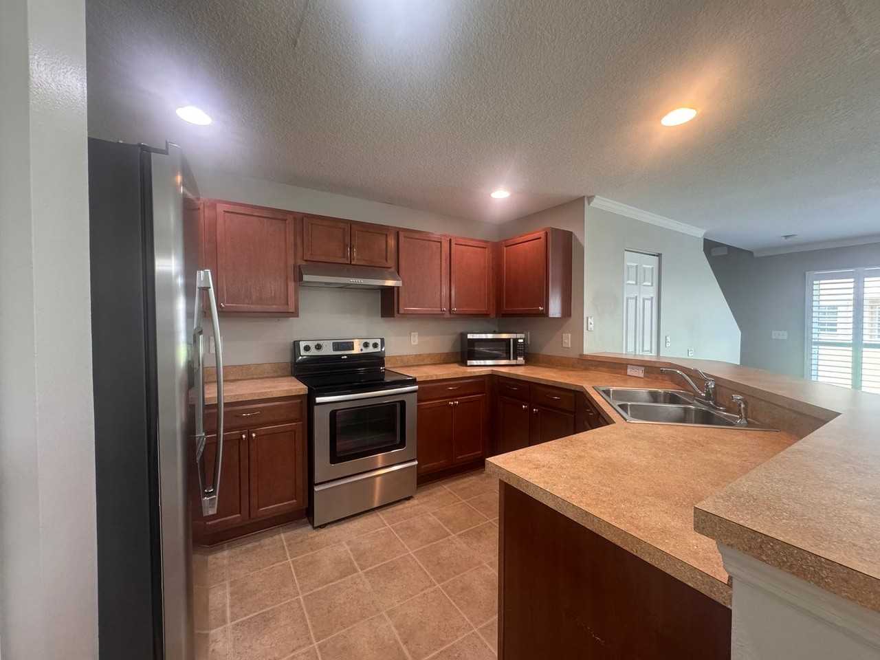 4580 Limerick Dr - Photo 6 of 34
