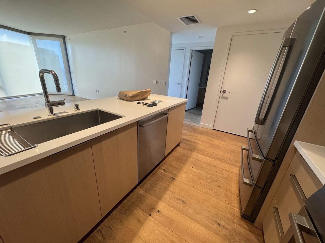 1001 Queen St #3704 - Photo 2 of 39