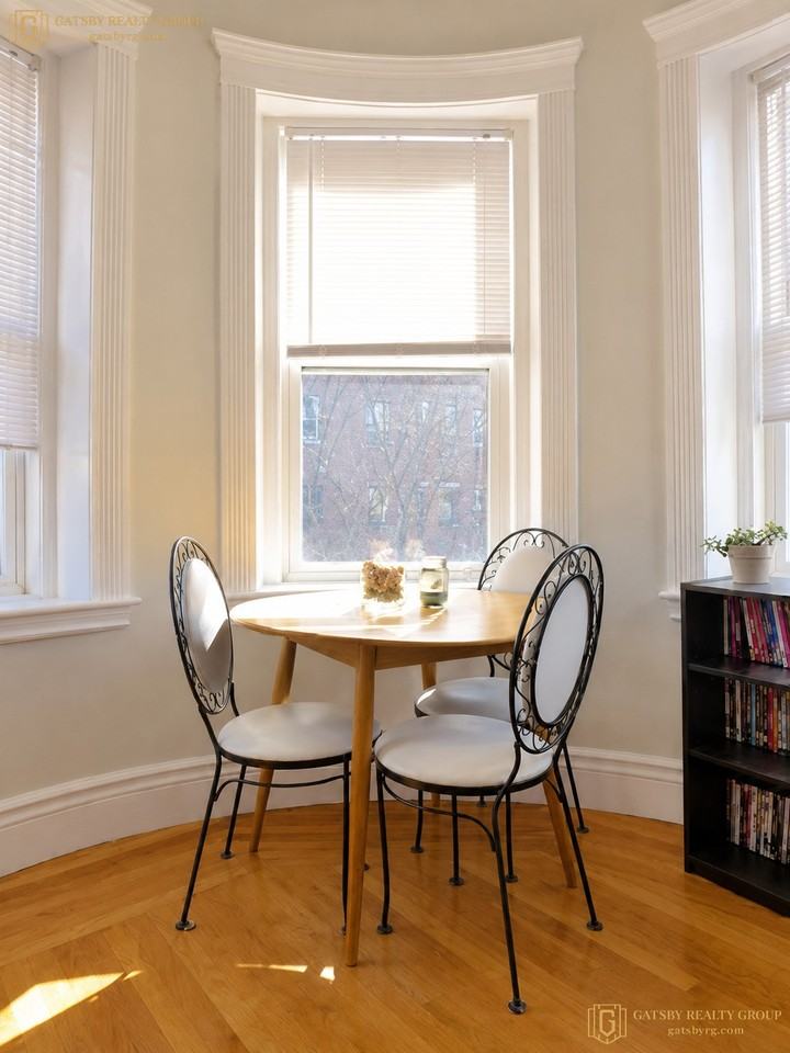 183 Strathmore Rd #3 - Photo 3 of 12