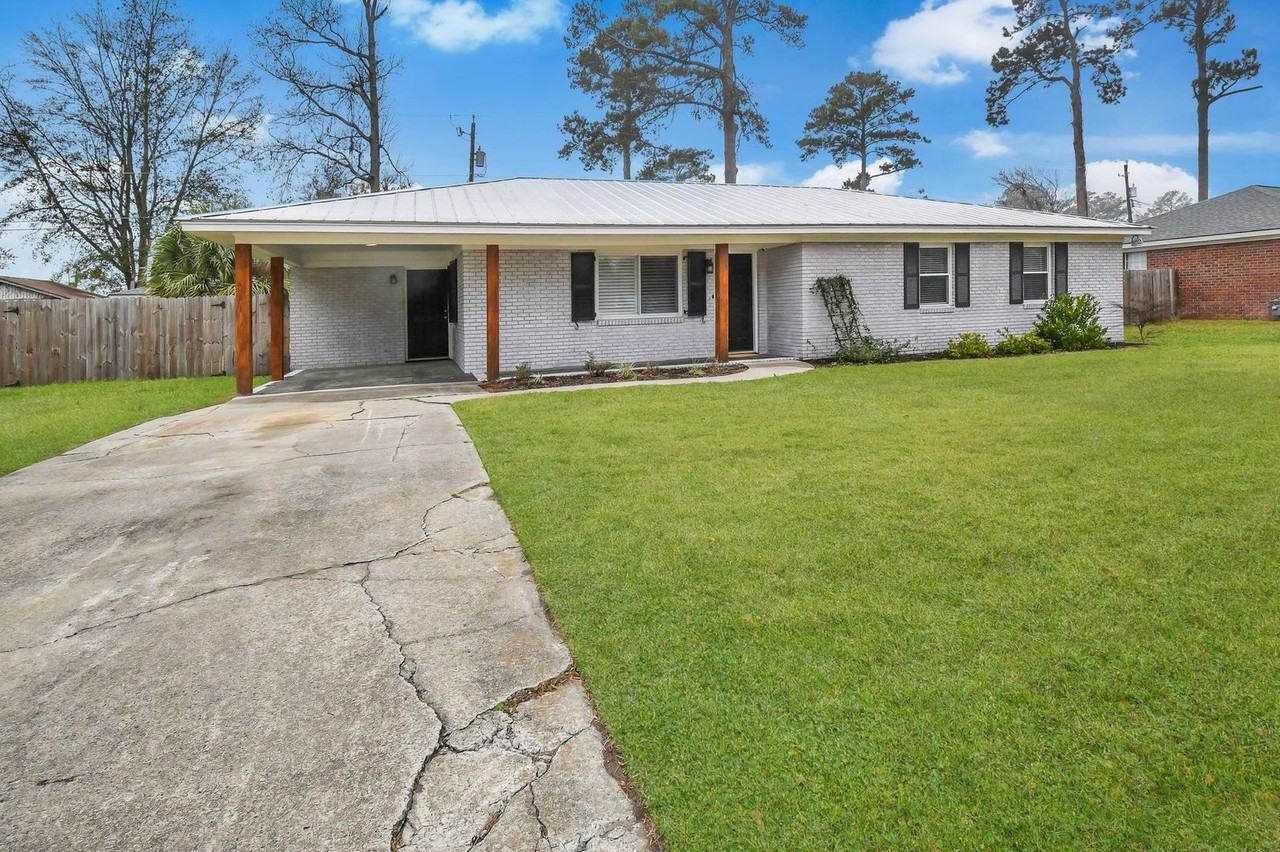 1015 Reita St - Photo 3 of 30