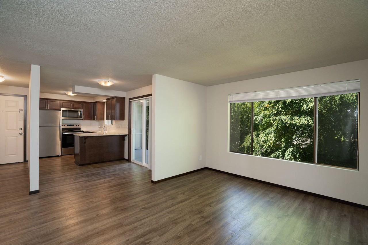 202 Lodean Dr Apt A - Photo 5 of 16