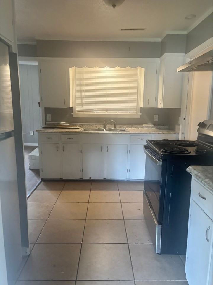 1526 W Mcdowell Rd - Photo 7 of 12
