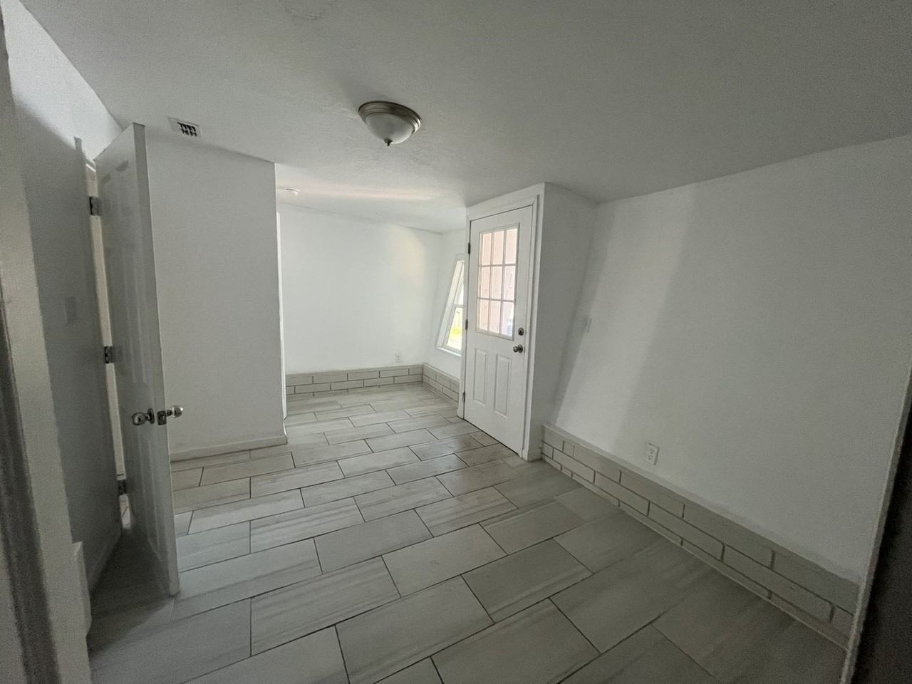 43 Alamanda Dr - Photo 7 of 11