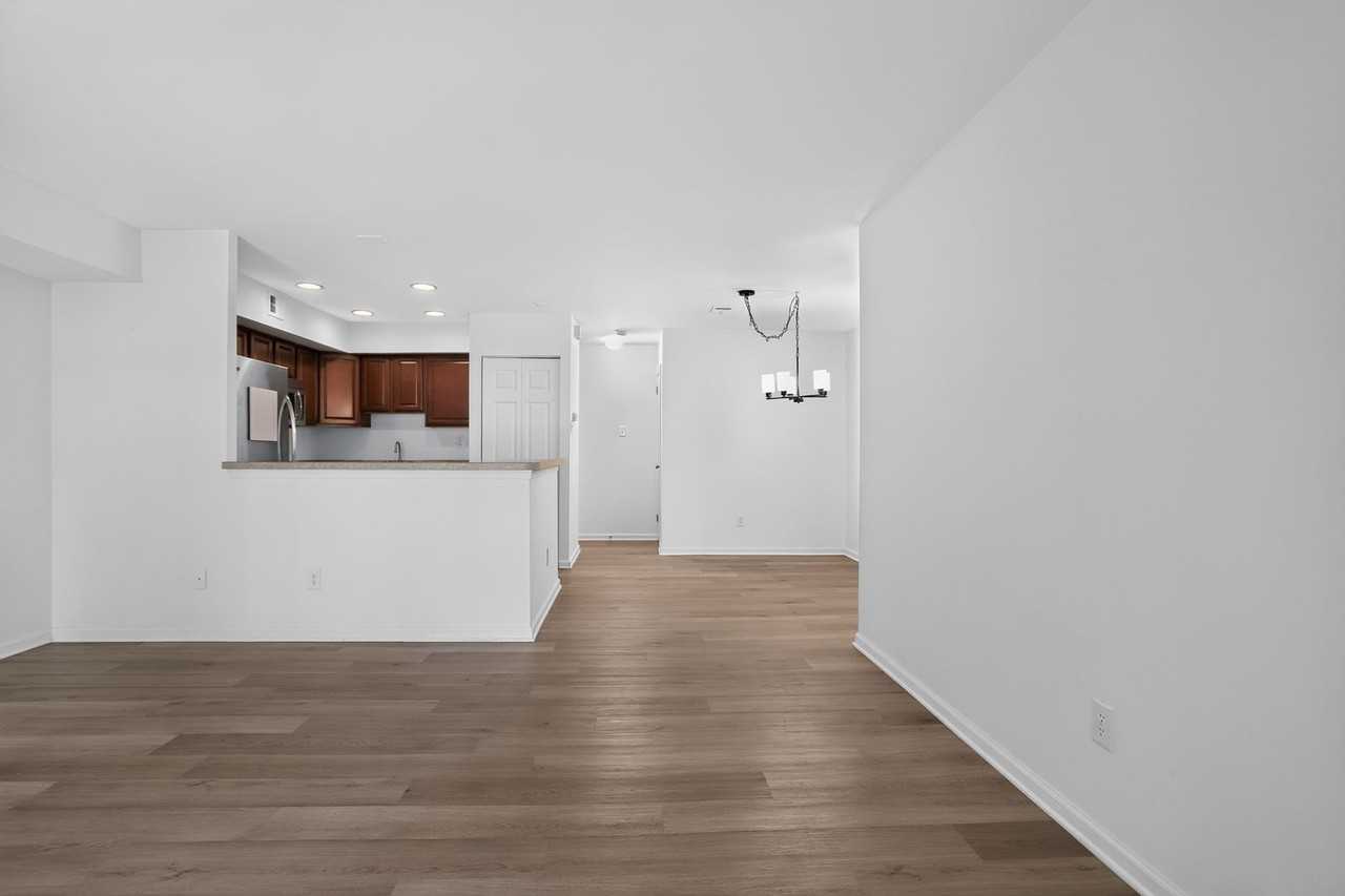 69 Ramsgate Ct - Photo 4 of 30