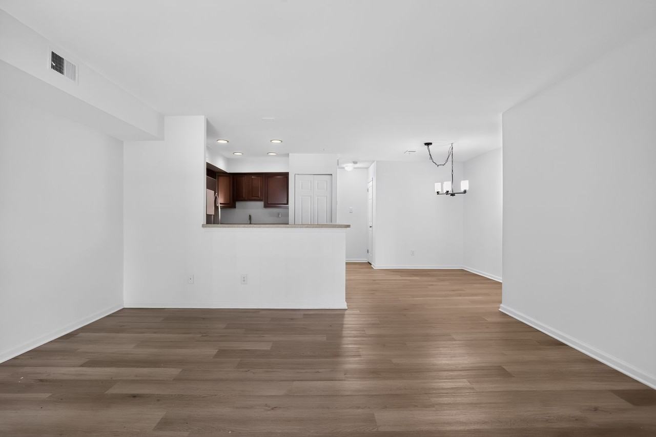 69 Ramsgate Ct - Photo 5 of 30