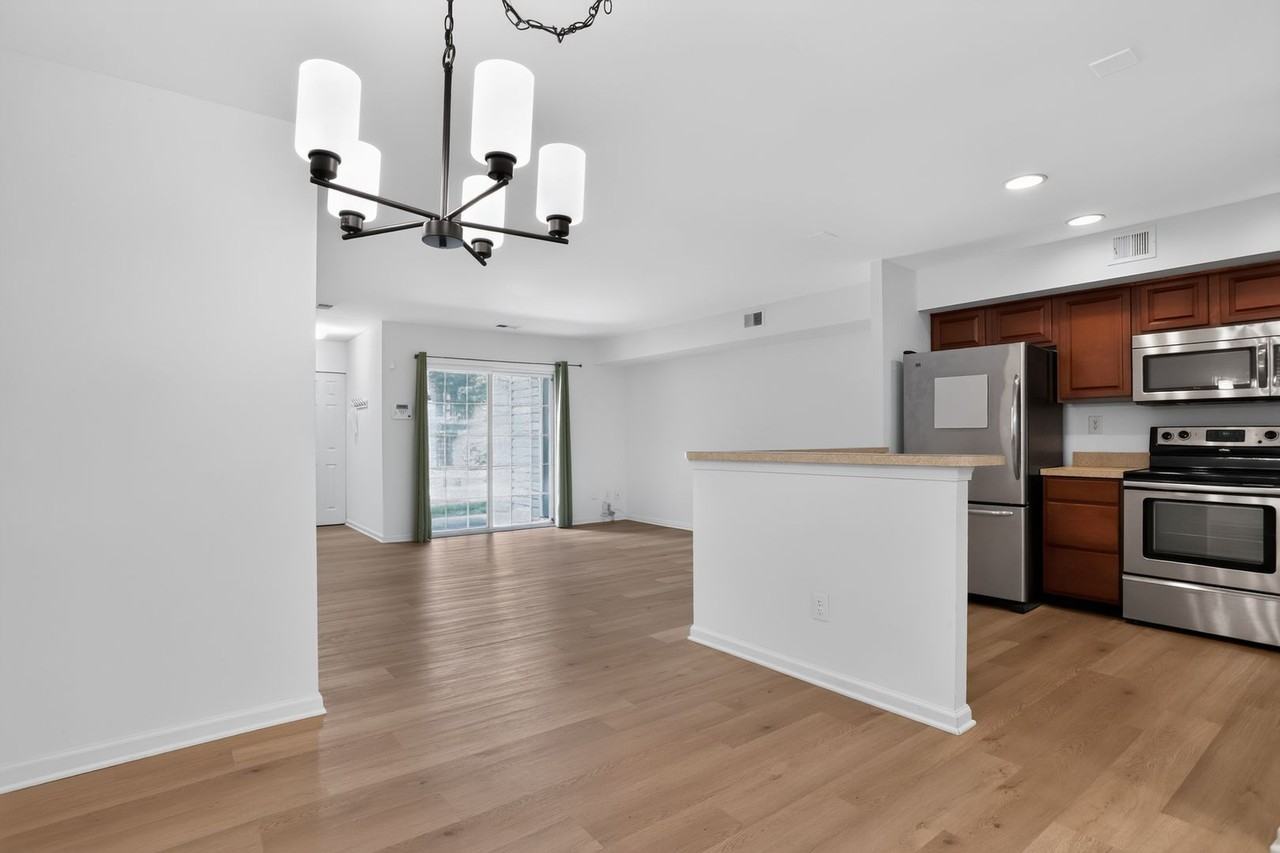 69 Ramsgate Ct - Photo 7 of 30