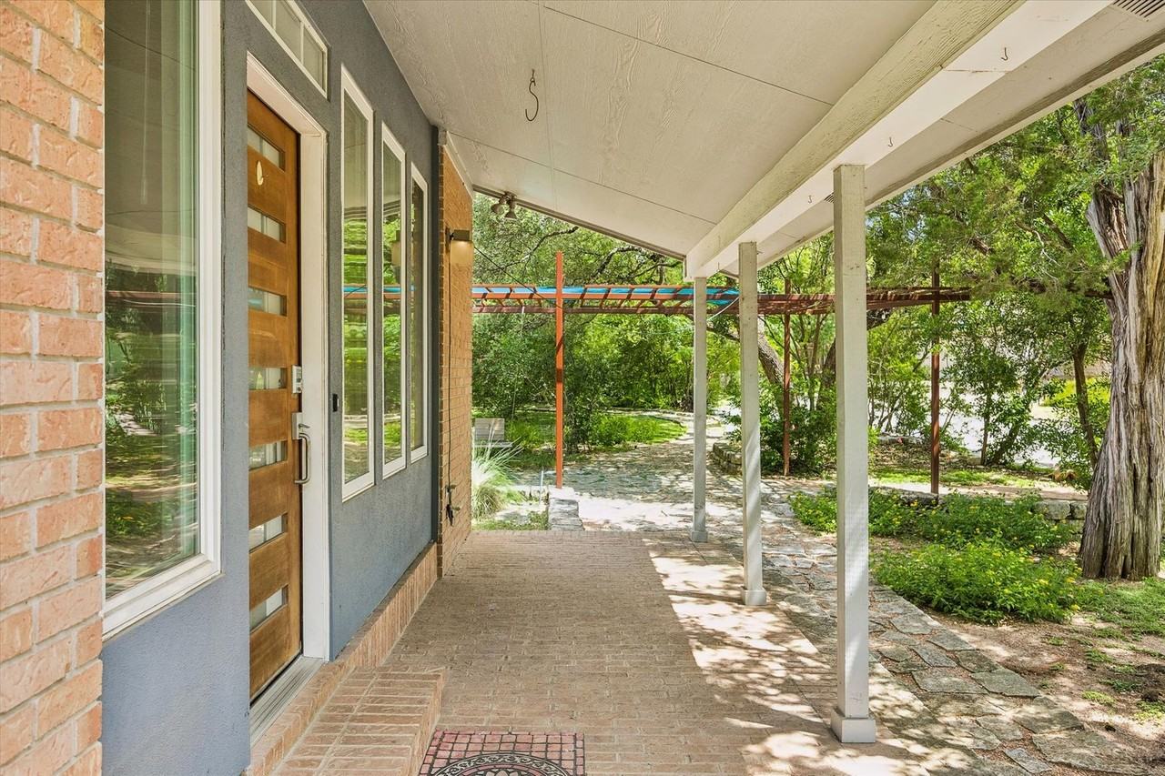 5714 Penny Creek Dr - Photo 3 of 23