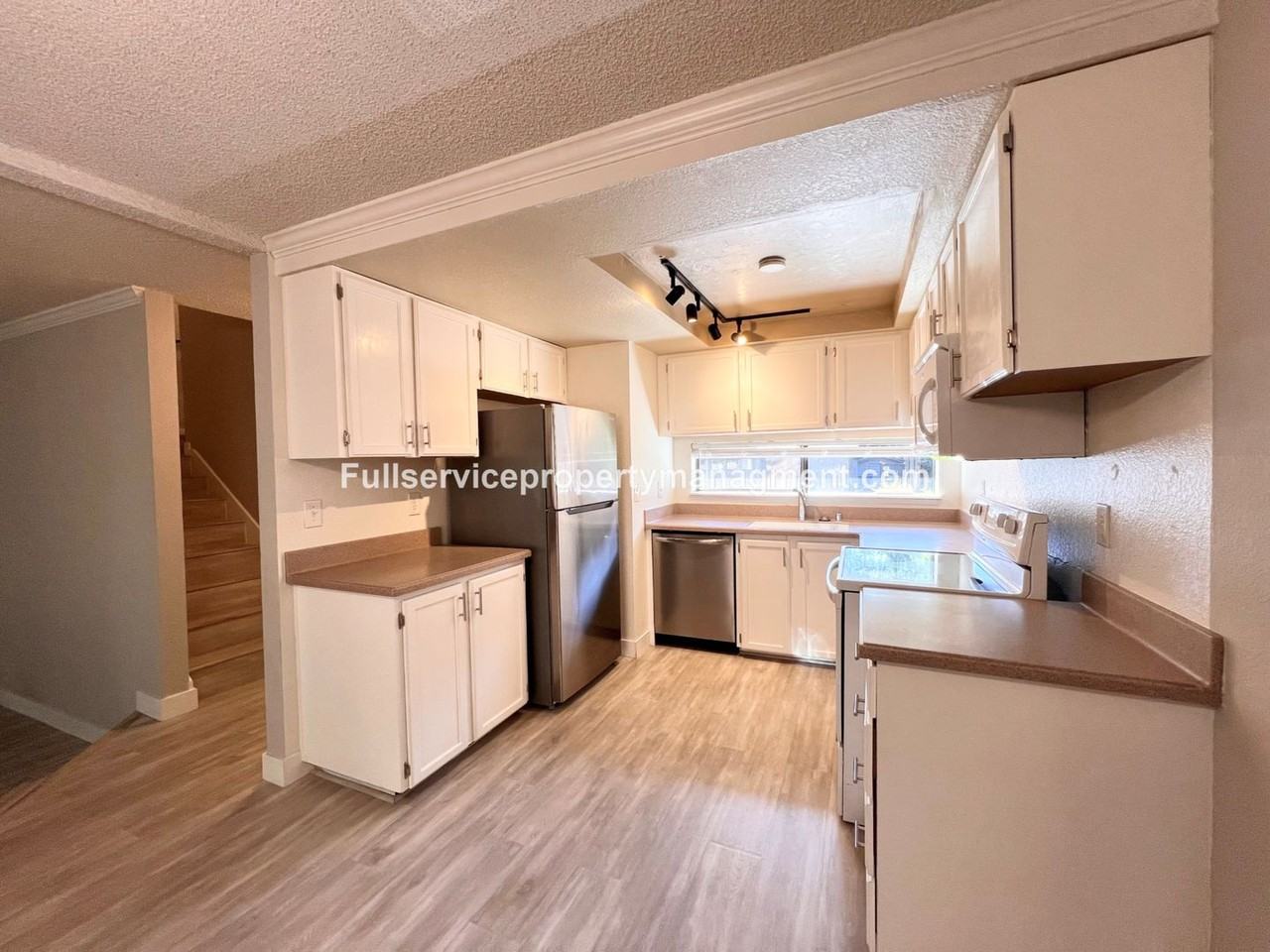 4135 145th Ave Ne - Photo 4 of 19