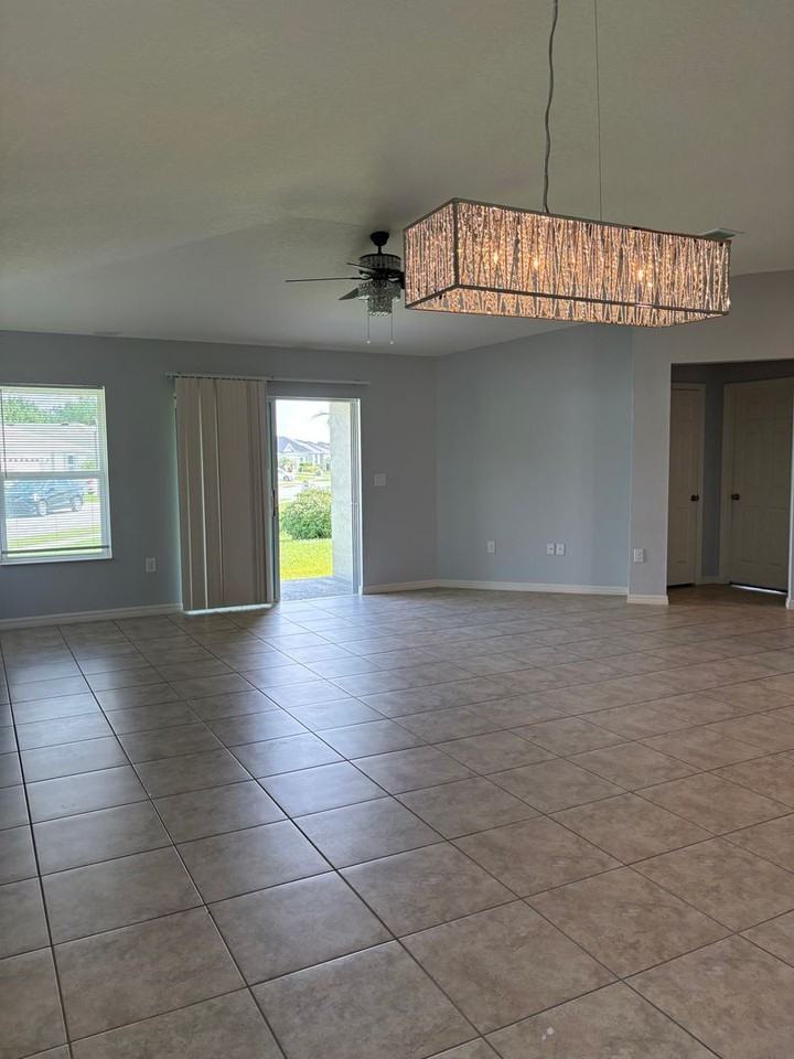 4751 Maplewild Ln - Photo 4 of 21