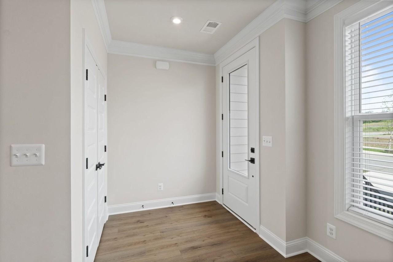 BSPM1029 - 2228 Leeham Street - Photo 5 of 50