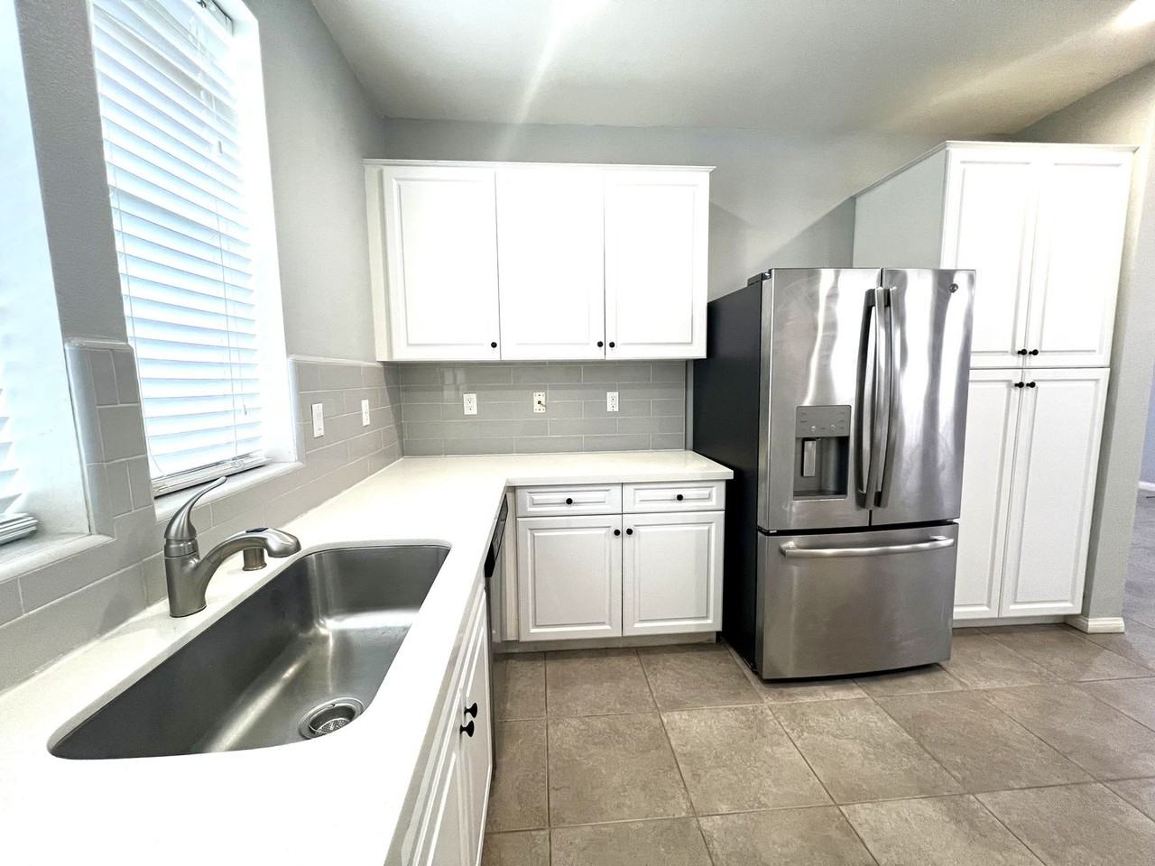 6072 Snapdragon St - Photo 6 of 37
